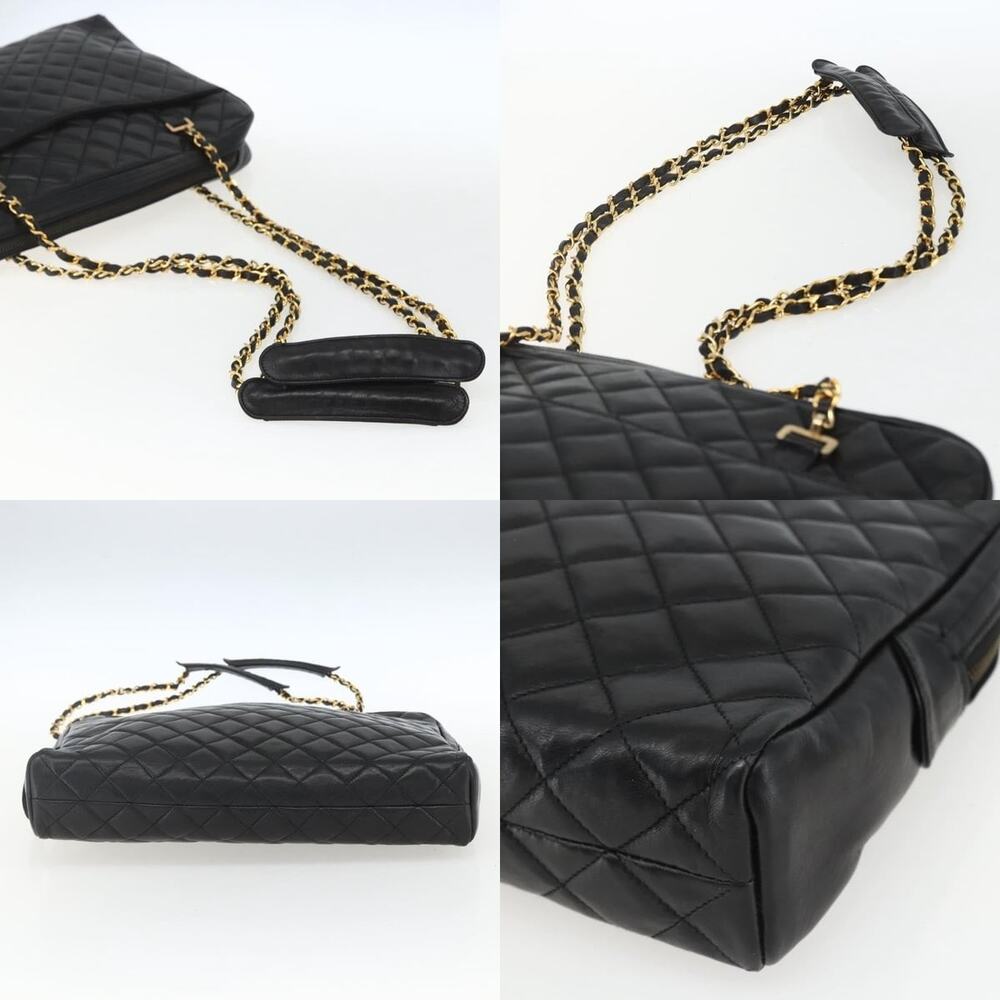 Chanel Matelasse Chain Shoulder Bag - Picture 4 of 8